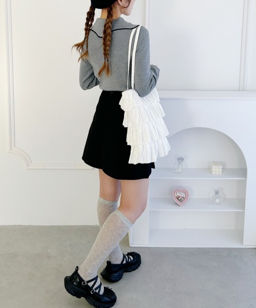 Loueme(ルエム)の「プリーツティアードフリルトートバッグ(トートバッグ・レディース・ブラック/アイボリー/ピンク・FREE)」の6枚目の写真