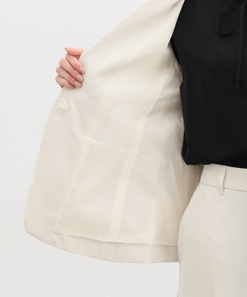 Honeys(ハニーズ)の「ウォッシャブルストレッチテーラードジャケット(テーラードジャケット・レディース・アイボリー/ブラック/杢グレー/ベージュ/ダークネイビー・S/M/L/LL/3L)」の8枚目の写真