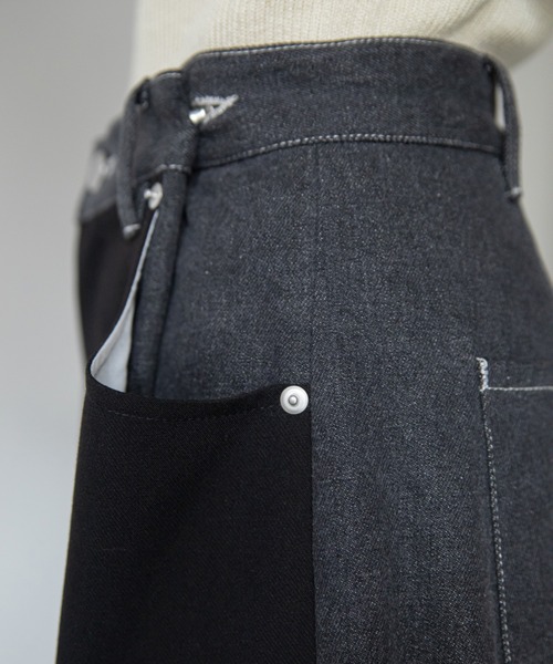 VACANCY（ヴァカンシー）の「デニム配色スラックスパンツ（デニムパンツ・レディース・ブルー/ブラック/ブラウン・SMALL/MEDIUM/LARGE）」の6枚目の写真