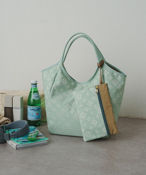 russet（ラシット）の「【新年限定】リバーシブルトートバッグ