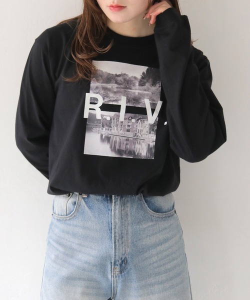 HER CLOSET（ハークローゼット）の「【HER CLOSET】累計1万枚販売！WEB限定フォトプリントロゴロンT WEB LIMITED PHOTO PRINT LOGO LONG TEE（Tシャツ/カットソー・レディース・ホワイト/ホワイト系その他/ホワイト系その他2/ホワイト系その他4/ホワイト系その他3/ブラック/ブラック系その他・M/S/L）」の7枚目の写真
