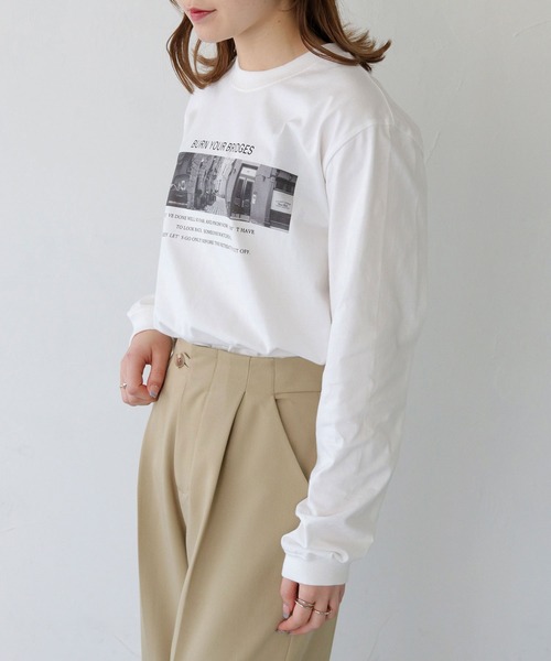 HER CLOSET（ハークローゼット）の「【HER CLOSET】累計1万枚販売！WEB限定フォトプリントロゴロンT WEB LIMITED PHOTO PRINT LOGO LONG TEE（Tシャツ/カットソー・レディース・ホワイト/ホワイト系その他/ホワイト系その他2/ホワイト系その他4/ホワイト系その他3/ブラック/ブラック系その他・M/S/L）」の9枚目の写真