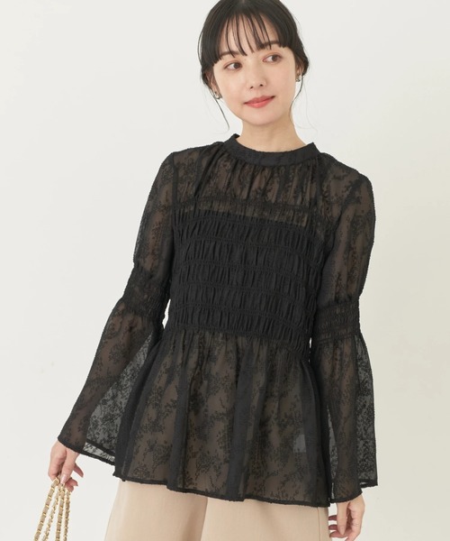 earth music&ecology(アースミュージックアンドエコロジー)の「ジャガードシャーリングプルオーバー(Tシャツ/カットソー・レディース・アイボリー/ブラック/サックスブルー・FREE)」の1枚目の写真