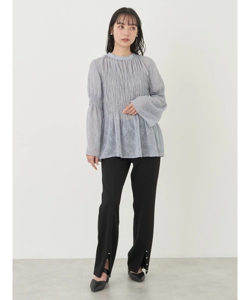 earth music&ecology(アースミュージックアンドエコロジー)の「ジャガードシャーリングプルオーバー(Tシャツ/カットソー・レディース・アイボリー/ブラック/サックスブルー・FREE)」の6枚目の写真