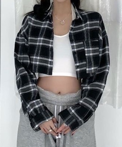 SHEPP（シープ）の「オンブレチェック ショートシャツ クロップドシャツ 長袖/日焼け・冷房対策（シャツ/ブラウス・レディース・ブラック/ブルー・L/S/M）」の21枚目の写真