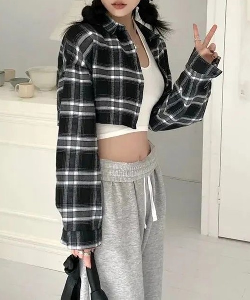 SHEPP（シープ）の「オンブレチェック ショートシャツ クロップドシャツ 長袖/日焼け・冷房対策（シャツ/ブラウス・レディース・ブラック/ブルー・L/S/M）」の9枚目の写真