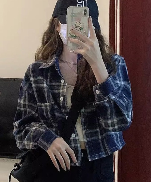 SHEPP（シープ）の「オンブレチェック ショートシャツ クロップドシャツ 長袖/日焼け・冷房対策（シャツ/ブラウス・レディース・ブラック/ブルー・L/S/M）」の17枚目の写真