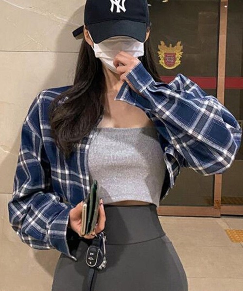 SHEPP（シープ）の「オンブレチェック ショートシャツ クロップドシャツ 長袖/日焼け・冷房対策（シャツ/ブラウス・レディース・ブラック/ブルー・L/S/M）」の13枚目の写真