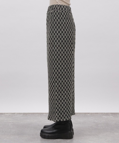 LAKOLE（ラコレ）の「フラワージャガードスカート / 103373（スカート・レディース・ブラック/ライトグリーン/アイボリー・SMALL/MEDIUM）」の19枚目の写真