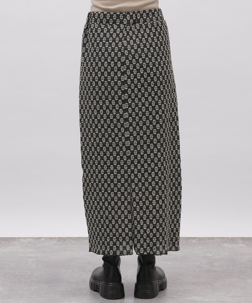 LAKOLE（ラコレ）の「フラワージャガードスカート / 103373（スカート・レディース・ブラック/ライトグリーン/アイボリー・SMALL/MEDIUM）」の21枚目の写真