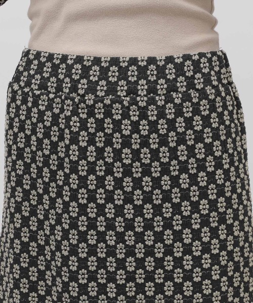 LAKOLE（ラコレ）の「フラワージャガードスカート / 103373（スカート・レディース・ブラック/ライトグリーン/アイボリー・SMALL/MEDIUM）」の20枚目の写真