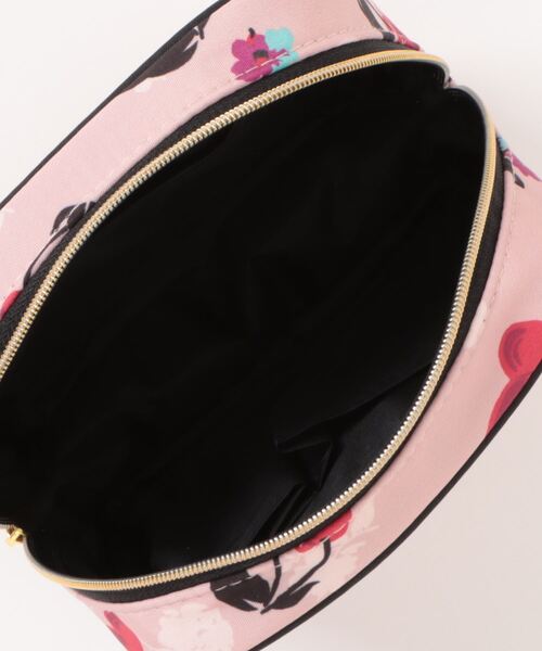 ANNA SUI（アナスイ）の「チェリー柄スクエアポーチ（ポーチ・レディース・ベージュ・FREE）」の4枚目の写真