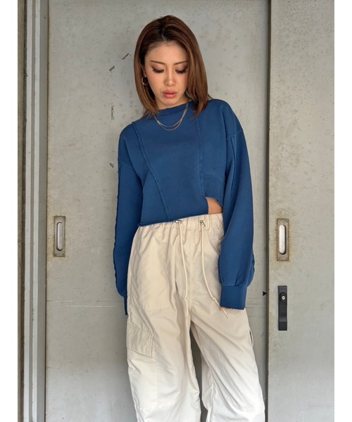 EGOIST(エゴイスト)の「切替ダメージスウェットトップス(スウェット・レディース・ブルー/ブラック/アイボリー・FREE)」の10枚目の写真