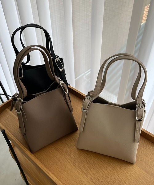 CAPRICIEUX LE'MAGE(カプリシューレマージュ)の「ベルトハンドルミニバッグ(ハンドバッグ・レディース・グレイッシュベージュ/ブラック/ブラウン・FREE)」の7枚目の写真