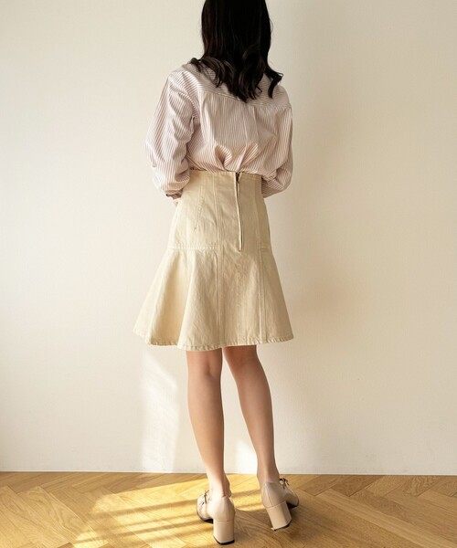 DEICY（デイシー）の「デニムフレアミニスカート（デニムスカート・レディース・ライトブルー/アイボリー・0/1）」の4枚目の写真