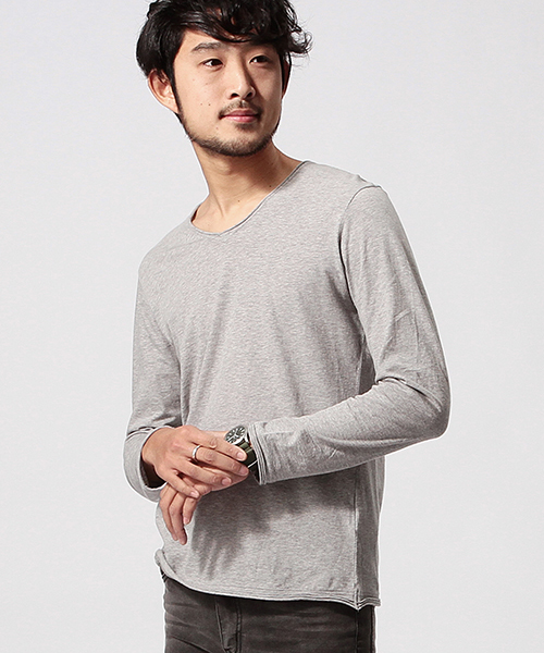 BEAMS（ビームス）の「BEAMS / カットオフ 天竺 Vネック 長袖 T
