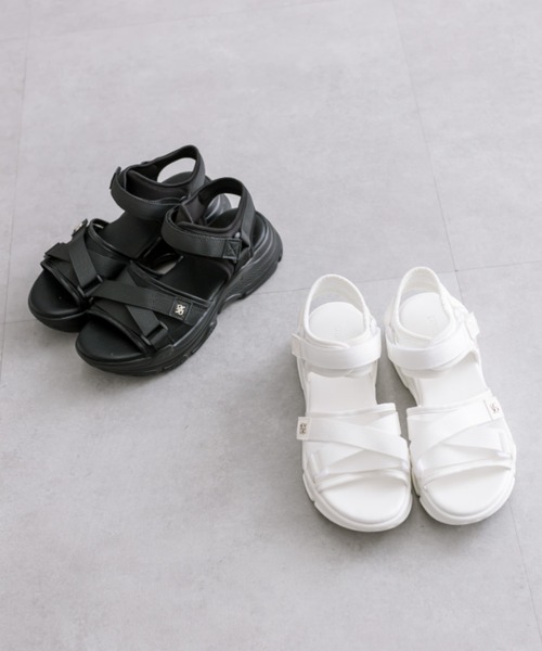 OLIVE des OLIVE（オリーブデオリーブ）の「シアースポーツサンダル　1041130040（サンダル・レディース・ブラック/ホワイト・SMALL/MEDIUM/LARGE）」の3枚目の写真