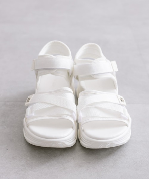 OLIVE des OLIVE（オリーブデオリーブ）の「シアースポーツサンダル　1041130040（サンダル・レディース・ブラック/ホワイト・SMALL/MEDIUM/LARGE）」の4枚目の写真