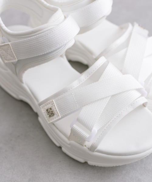 OLIVE des OLIVE（オリーブデオリーブ）の「シアースポーツサンダル　1041130040（サンダル・レディース・ブラック/ホワイト・SMALL/MEDIUM/LARGE）」の7枚目の写真