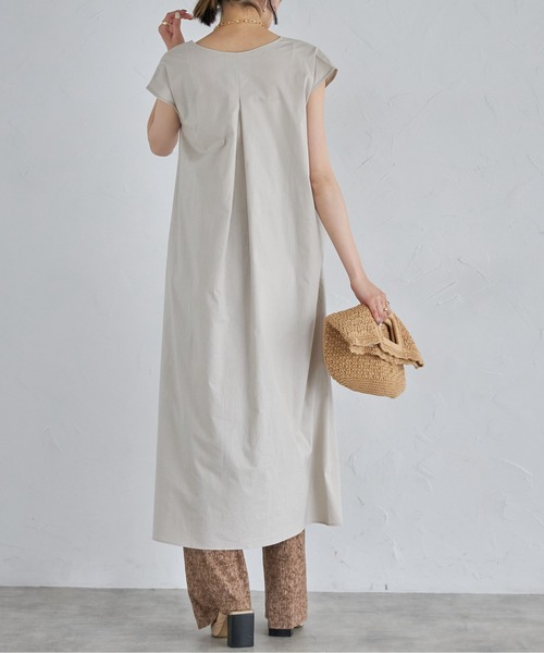 each(イーチ)の「綿麻ウエストベルトキーネックワンピース(ワンピース・レディース・ブラック/ベージュ・FREE)」の11枚目の写真