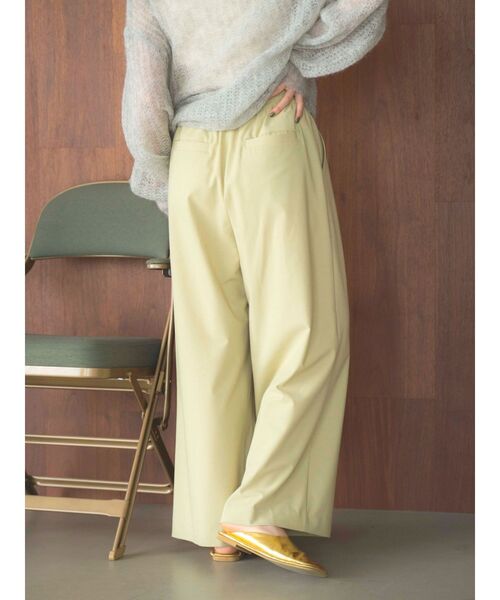 Ungrid（アングリッド）の「スクエアトゥフラットシューズ（ローファー・レディース・レッド/ゴールド/ブラック・L/M/S）」の13枚目の写真