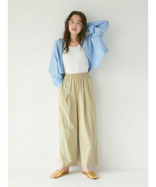 Ungrid（アングリッド）の「スクエアトゥフラットシューズ（ローファー・レディース・レッド/ゴールド/ブラック・L/M/S）」の18枚目の写真