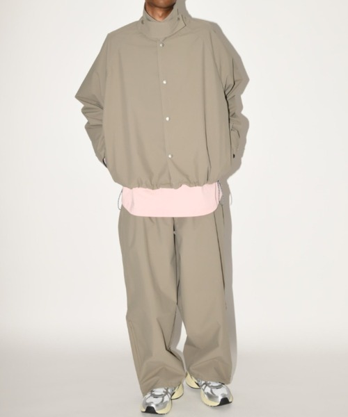 SUPERTHANKS（スーパーサンクス）の「【撥水生地使用】ステンカラーショートコート/Soutien collar short coat(ユニセックス)（ステンカラーコート・メンズ・ブラック/カーキ系/キャメル・S/L/M）」の7枚目の写真