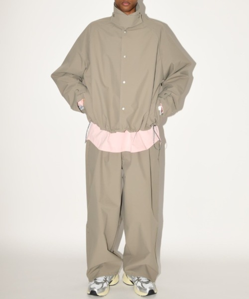 SUPERTHANKS（スーパーサンクス）の「【撥水生地使用】ステンカラーショートコート/Soutien collar short coat(ユニセックス)（ステンカラーコート・メンズ・ブラック/カーキ系/キャメル・S/L/M）」の6枚目の写真