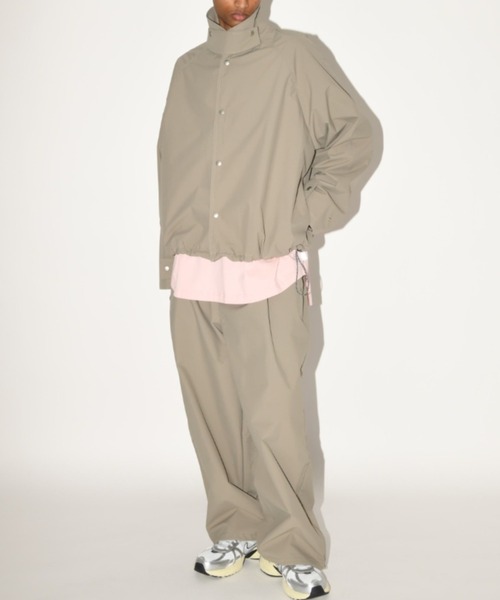 SUPERTHANKS（スーパーサンクス）の「【撥水生地使用】ステンカラーショートコート/Soutien collar short coat(ユニセックス)（ステンカラーコート・メンズ・ブラック/カーキ系/キャメル・S/L/M）」の9枚目の写真