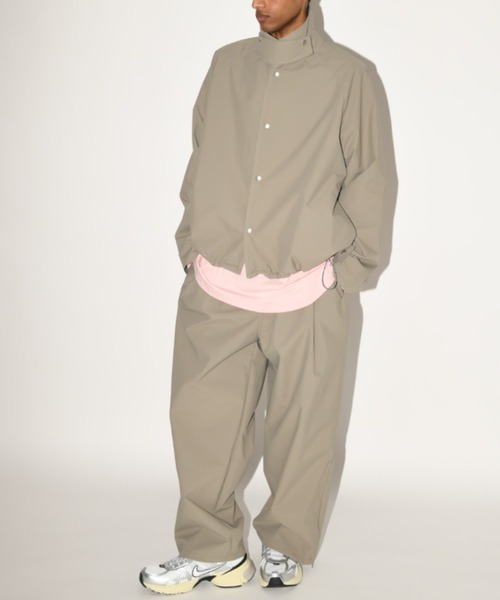 SUPERTHANKS（スーパーサンクス）の「【撥水生地使用】ステンカラーショートコート/Soutien collar short coat(ユニセックス)（ステンカラーコート・メンズ・ブラック/カーキ系/キャメル・S/L/M）」の8枚目の写真