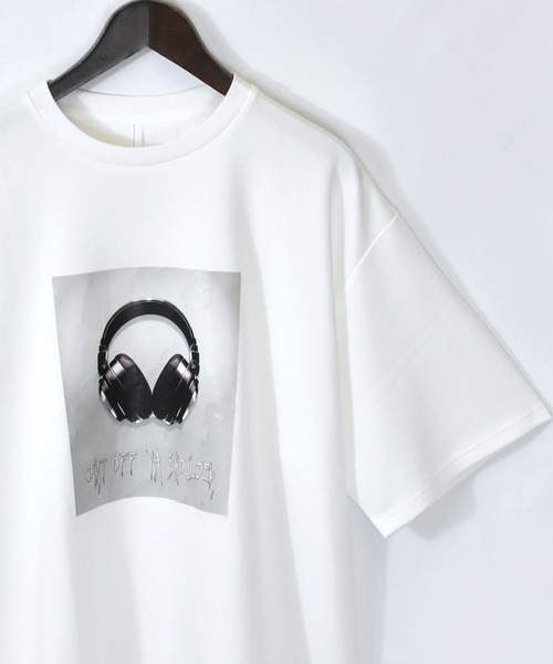 おしゃれスタ(オシャレスタ)の「接触冷感 グラフィックアート ダンボールニット クルーネック半袖Tシャツ【IR】 オーバーサイズ メンズ レディース(Tシャツ/カットソー・メンズ・グレー系9/ベージュ系6/サックスブルー系/ブラック系8/ブラック系9/グレー系8/ホワイト系9/ブラック系/ブラック系6/ホワイト系6/ホワイト系8/ホワイト系/ブラック系3/ホワイト系2/グレー系2/グレー系3/ホワイト系3/ブラック系2・XL/L/M)」の3枚目の写真