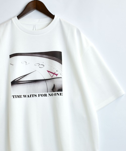 おしゃれスタ(オシャレスタ)の「接触冷感 グラフィックアート ダンボールニット クルーネック半袖Tシャツ【IR】 オーバーサイズ メンズ レディース(Tシャツ/カットソー・メンズ・グレー系9/ベージュ系6/サックスブルー系/ブラック系8/ブラック系9/グレー系8/ホワイト系9/ブラック系/ブラック系6/ホワイト系6/ホワイト系8/ホワイト系/ブラック系3/ホワイト系2/グレー系2/グレー系3/ホワイト系3/ブラック系2・XL/L/M)」の5枚目の写真