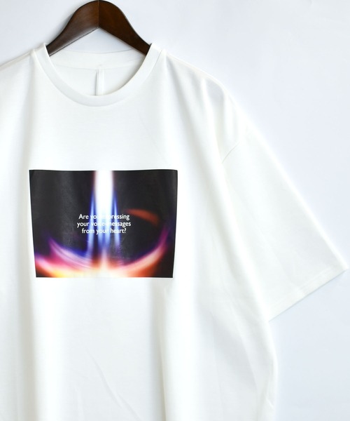 おしゃれスタ(オシャレスタ)の「接触冷感 グラフィックアート ダンボールニット クルーネック半袖Tシャツ【IR】 オーバーサイズ メンズ レディース(Tシャツ/カットソー・メンズ・グレー系9/ベージュ系6/サックスブルー系/ブラック系8/ブラック系9/グレー系8/ホワイト系9/ブラック系/ブラック系6/ホワイト系6/ホワイト系8/ホワイト系/ブラック系3/ホワイト系2/グレー系2/グレー系3/ホワイト系3/ブラック系2・XL/L/M)」の7枚目の写真