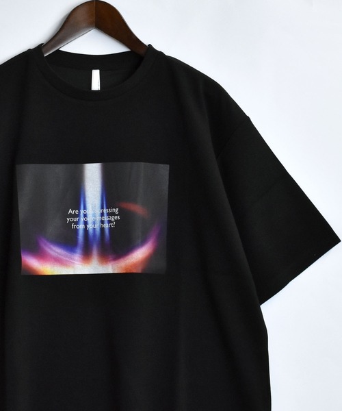 おしゃれスタ(オシャレスタ)の「接触冷感 グラフィックアート ダンボールニット クルーネック半袖Tシャツ【IR】 オーバーサイズ メンズ レディース(Tシャツ/カットソー・メンズ・グレー系9/ベージュ系6/サックスブルー系/ブラック系8/ブラック系9/グレー系8/ホワイト系9/ブラック系/ブラック系6/ホワイト系6/ホワイト系8/ホワイト系/ブラック系3/ホワイト系2/グレー系2/グレー系3/ホワイト系3/ブラック系2・XL/L/M)」の12枚目の写真