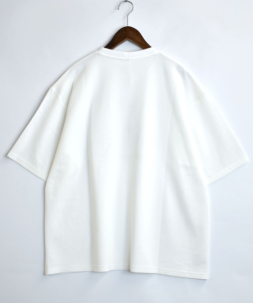 おしゃれスタ(オシャレスタ)の「接触冷感 グラフィックアート ダンボールニット クルーネック半袖Tシャツ【IR】 オーバーサイズ メンズ レディース(Tシャツ/カットソー・メンズ・グレー系9/ベージュ系6/サックスブルー系/ブラック系8/ブラック系9/グレー系8/ホワイト系9/ブラック系/ブラック系6/ホワイト系6/ホワイト系8/ホワイト系/ブラック系3/ホワイト系2/グレー系2/グレー系3/ホワイト系3/ブラック系2・XL/L/M)」の19枚目の写真
