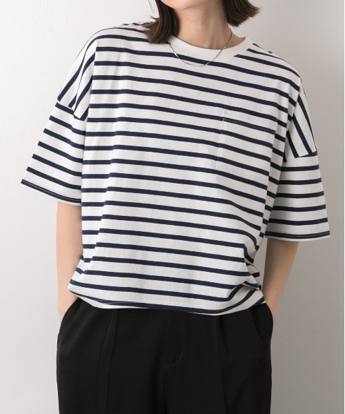 ad thie(アドティエ)の「ポケット付き ボーダーTシャツ(Tシャツ/カットソー・レディース・モスグリーン/モカ/ネイビー/オフホワイト/ピンク/ブラック/ライトブルー・FREE)」の6枚目の写真