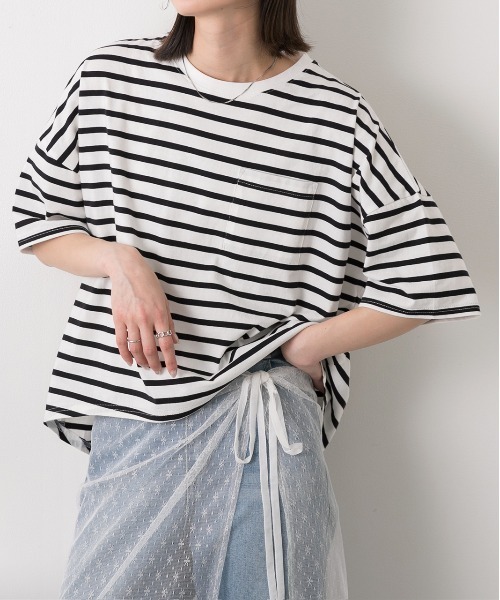 ad thie(アドティエ)の「ポケット付き ボーダーTシャツ(Tシャツ/カットソー・レディース・モスグリーン/モカ/ネイビー/オフホワイト/ピンク/ブラック/ライトブルー・FREE)」の1枚目の写真