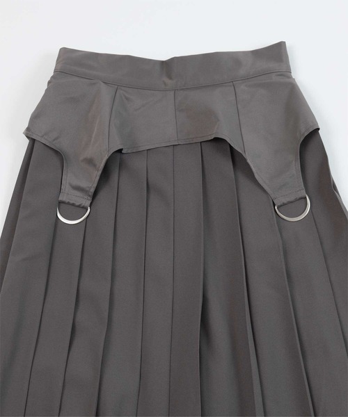 miette（ミエット）の「ガーターデザインプリーツスカート（スカート・レディース・チャコール/ブラック・FREE）」の14枚目の写真