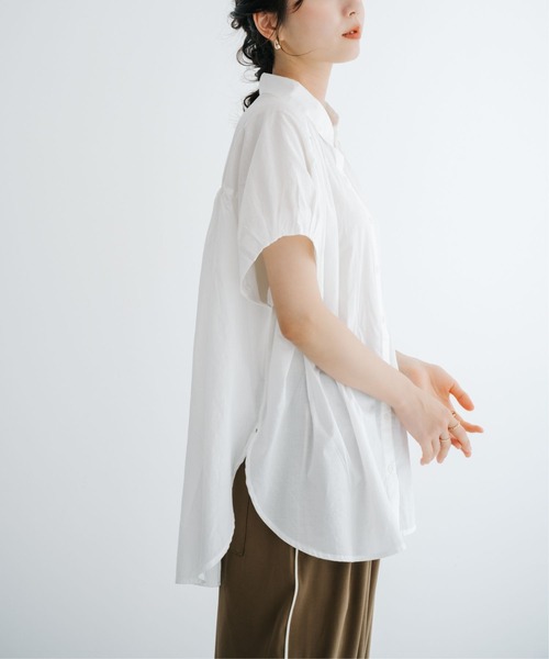 refinedworks(リファインドワークス)の「【refinedworks】 ギャザーたっぷりのボリューム感が大人可愛いフレンチチュニック!(シャツ/ブラウス・レディース・ブラウン/ブラック/ホワイト・FREE)」の7枚目の写真