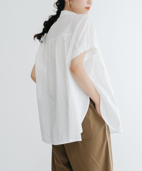 refinedworks(リファインドワークス)の「【refinedworks】 ギャザーたっぷりのボリューム感が大人可愛いフレンチチュニック!(シャツ/ブラウス・レディース・ブラウン/ブラック/ホワイト・FREE)」の8枚目の写真