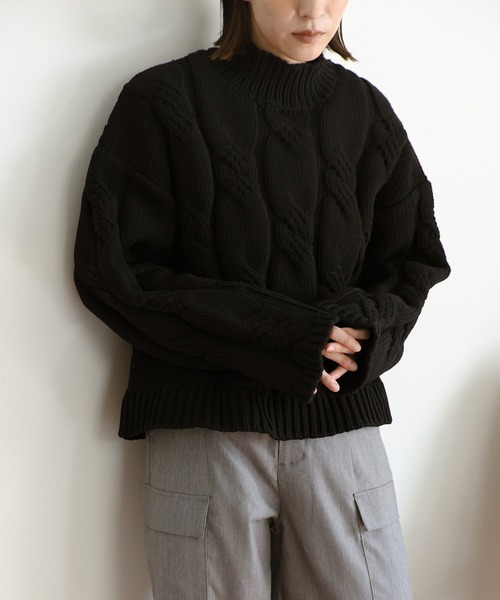 select MOCA(セレクトモカ)の「アラン柄スポンディッシュハイネックニット(ニット/セーター・レディース・アイボリー/ブラック/グレイッシュベージュ・FREE)」の3枚目の写真