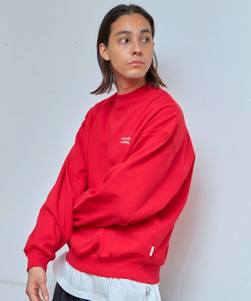 FFEIN(フェイン)の「*新色追加【FFEIN(フェイン)】ワンポイントロゴプルオーバースウェット / ワイドシルエット 男女兼用(スウェット・メンズ・ブルー/レッド/ネイビー/グレー/ブラック/オフホワイト/ピンク/ブラウン/ワイン/アッシュグレー・SMALL/MEDIUM/LARGE)」の9枚目の写真