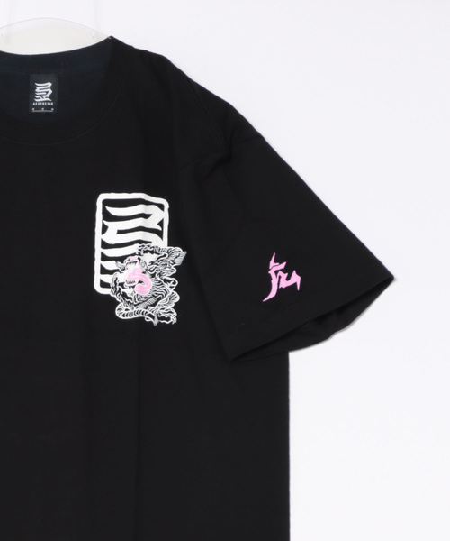 ARCHIVER（アーカイバ）の「【8】【it】【KINJAZ】Graphic T（Tシャツ/カットソー・メンズ・ブラック/ホワイト・LARGE/MEDIUM）」の3枚目の写真