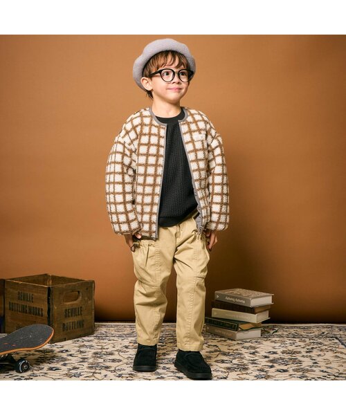 apres les cours（アプレレクール）の「【WEB限定】ボアリバーシブルアウター（ブルゾン・キッズ・ベージュ/ピンク/グレー・80/90/100/110/120/130/140）」の4枚目の写真