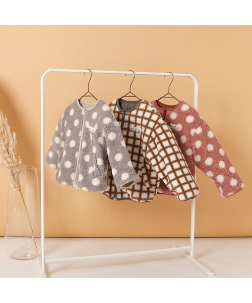 apres les cours（アプレレクール）の「【WEB限定】ボアリバーシブルアウター（ブルゾン・キッズ・ベージュ/ピンク/グレー・80/90/100/110/120/130/140）」の8枚目の写真