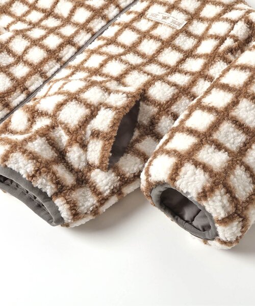 apres les cours（アプレレクール）の「【WEB限定】ボアリバーシブルアウター（ブルゾン・キッズ・ベージュ/ピンク/グレー・80/90/100/110/120/130/140）」の17枚目の写真