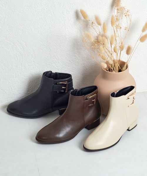 WA ORiental TRaffic（ダブルエーオリエンタルトラフィック）の「バックルベルトショートブーツ 42402（ブーツ・レディース・ベージュ/ブラック/ブラウン・LL/L/M/S/SS/3L）」の4枚目の写真