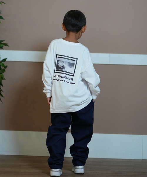 Quiksilver(クイックシルバー)の「【ムラサキスポーツ限定】QUIKSILVER/クイックシルバー QS PHOTO BOX LT YOUTH ロングTシャツ 親子コーデ KLT244612M(Tシャツ/カットソー・キッズ・ホワイト/ブラック・130cm/150cm/160cm/140cm)」の4枚目の写真