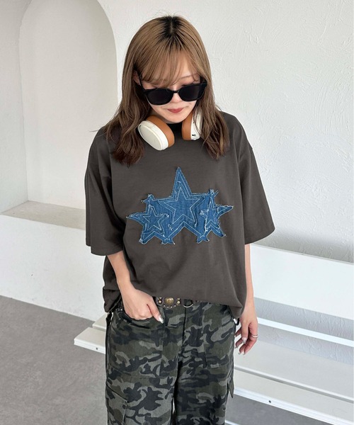 sedacle（セダクル）の「デニムスターアップリケT（Tシャツ/カットソー・メンズ・チャコールグレー/ブラウン/アイボリー・LARGE/SMALL/MEDIUM）」の12枚目の写真