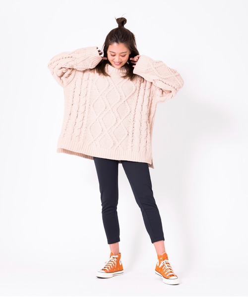 FILA(フィラ)の「裏起毛ジャージ ロングパンツ(その他パンツ・レディース・ネイビー/ブラック/ネイビー系/ブラック×ブラック/ブラック系その他・MEDIUM/LARGE/X-LARGE)」の15枚目の写真